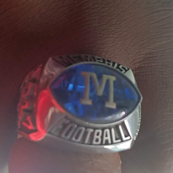 UNIVERSITY OF MEMPHIS CLASS RING - Picture 2 of 6
